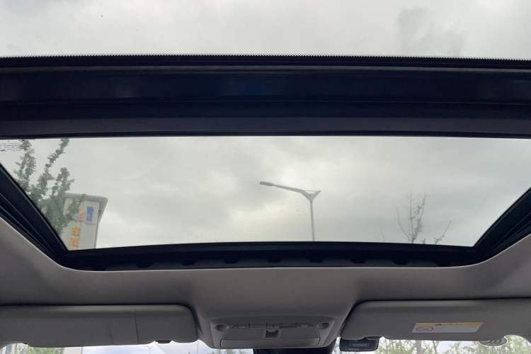 Used Nissan X-Trail 2019 2.0L CVT Smart Connect Comfort Edition 2WD Headliner