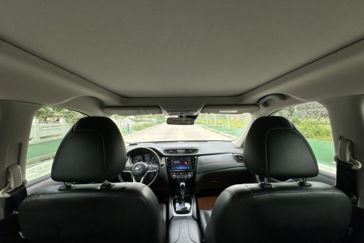 Used Nissan X-Trail 2019 2.0L CVT Smart Connect Comfort Edition 2WD Headliner