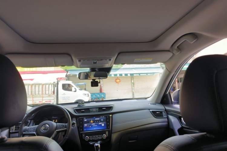 Used Nissan X-Trail 2019 2.5L CVT Smart Connect Luxury Edition 4WD Headliner