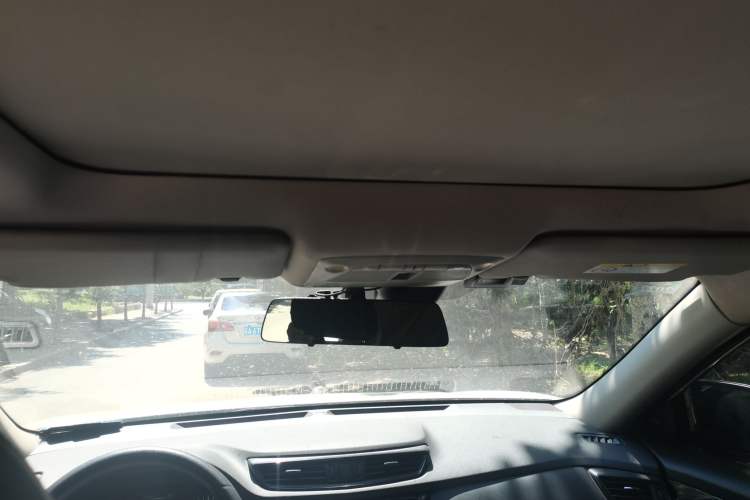 Used Nissan X-Trail 2019 2.0L CVT Smart Connect Comfort Edition 2WD Headliner