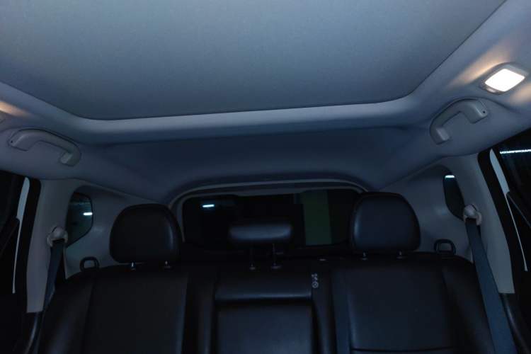 Used Nissan X-Trail 2019 2.0L CVT Smart Connect Comfort Edition 2WD Headliner