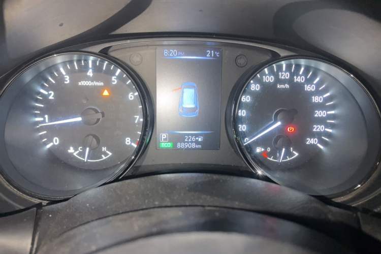 Used Nissan X-Trail 2019 2.0L CVT Smart Connect Comfort Edition 2WD Instrument Cluster