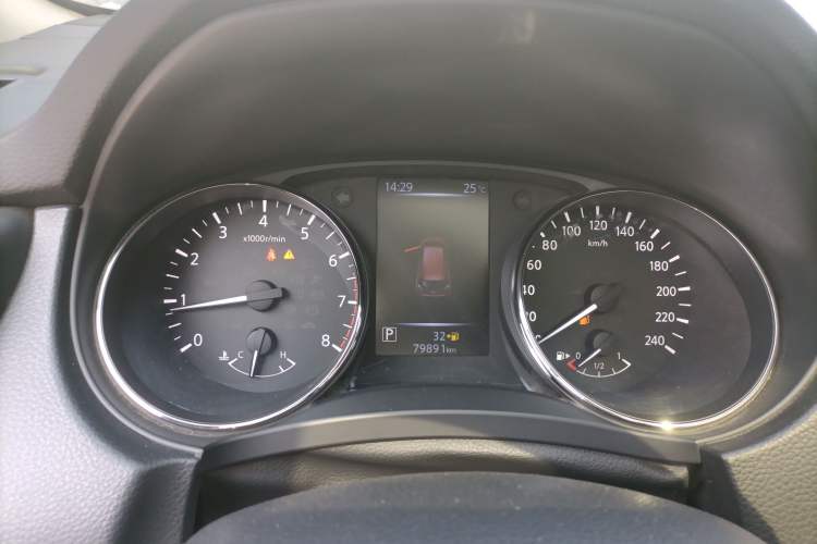 Used Nissan X-Trail 2019 2.0L CVT Smart Connect Comfort Edition 2WD Instrument Cluster
