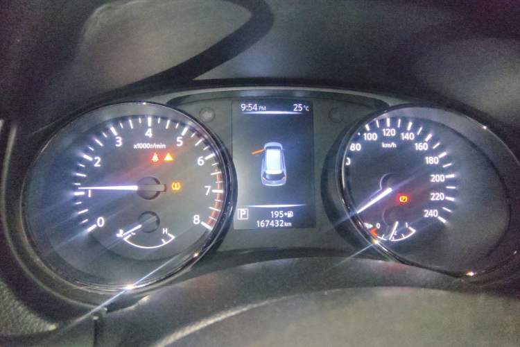 Used Nissan X-Trail 2019 2.0L CVT 7-Seater Comfort Version 2WD Instrument Cluster