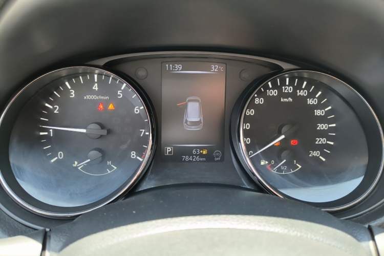 Used Nissan X-Trail 2019 2.0L CVT Smart Connect Comfort Edition 2WD Instrument Cluster