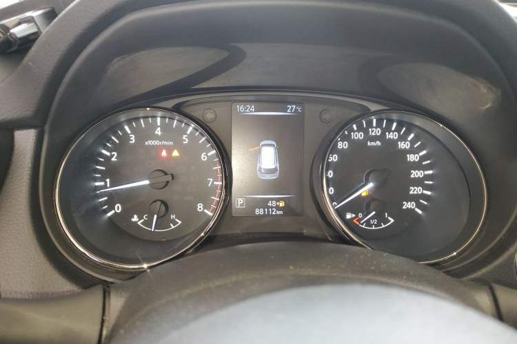 Used Nissan X-Trail 2019 2.0L CVT Smart Connect Comfort Edition 2WD Instrument Cluster