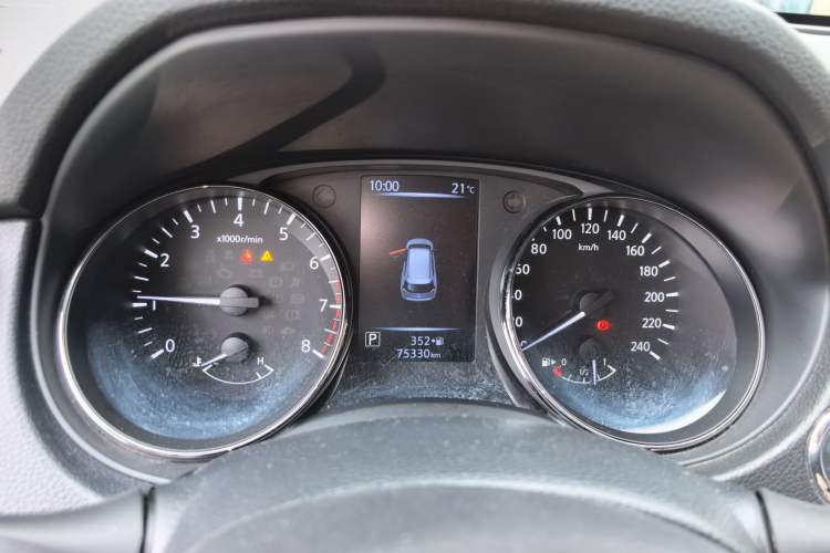 Used Nissan X-Trail 2019 2.0L CVT Smart Connect Comfort Edition 2WD Instrument Cluster