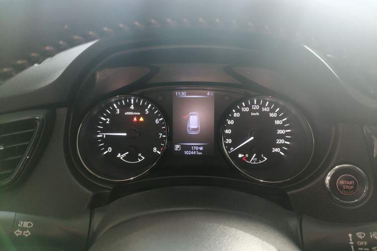 Used Nissan X-Trail 2019 2.0L CVT Smart Connect Comfort Edition 2WD Instrument Cluster
