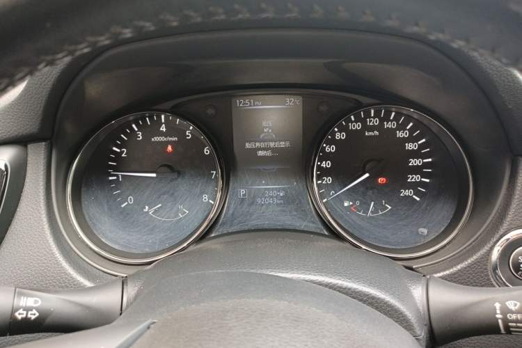 Used Nissan X-Trail 2019 2.0L CVT Smart Connect Comfort Edition 2WD Instrument Cluster