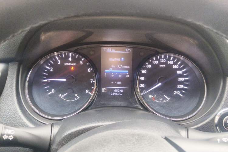 Used Nissan X-Trail 2019 2.0L CVT Smart Connect Comfort Edition 2WD Instrument Cluster