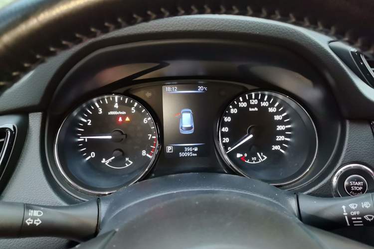 Used Nissan X-Trail 2019 2.0L CVT Smart Connect Comfort Edition 2WD Instrument Cluster