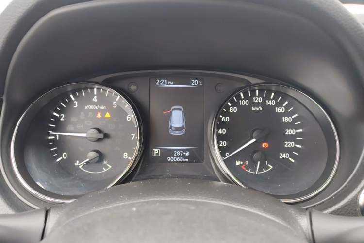 Used Nissan X-Trail 2019 2.0L CVT Smart Connect Comfort Edition 2WD Instrument Cluster
