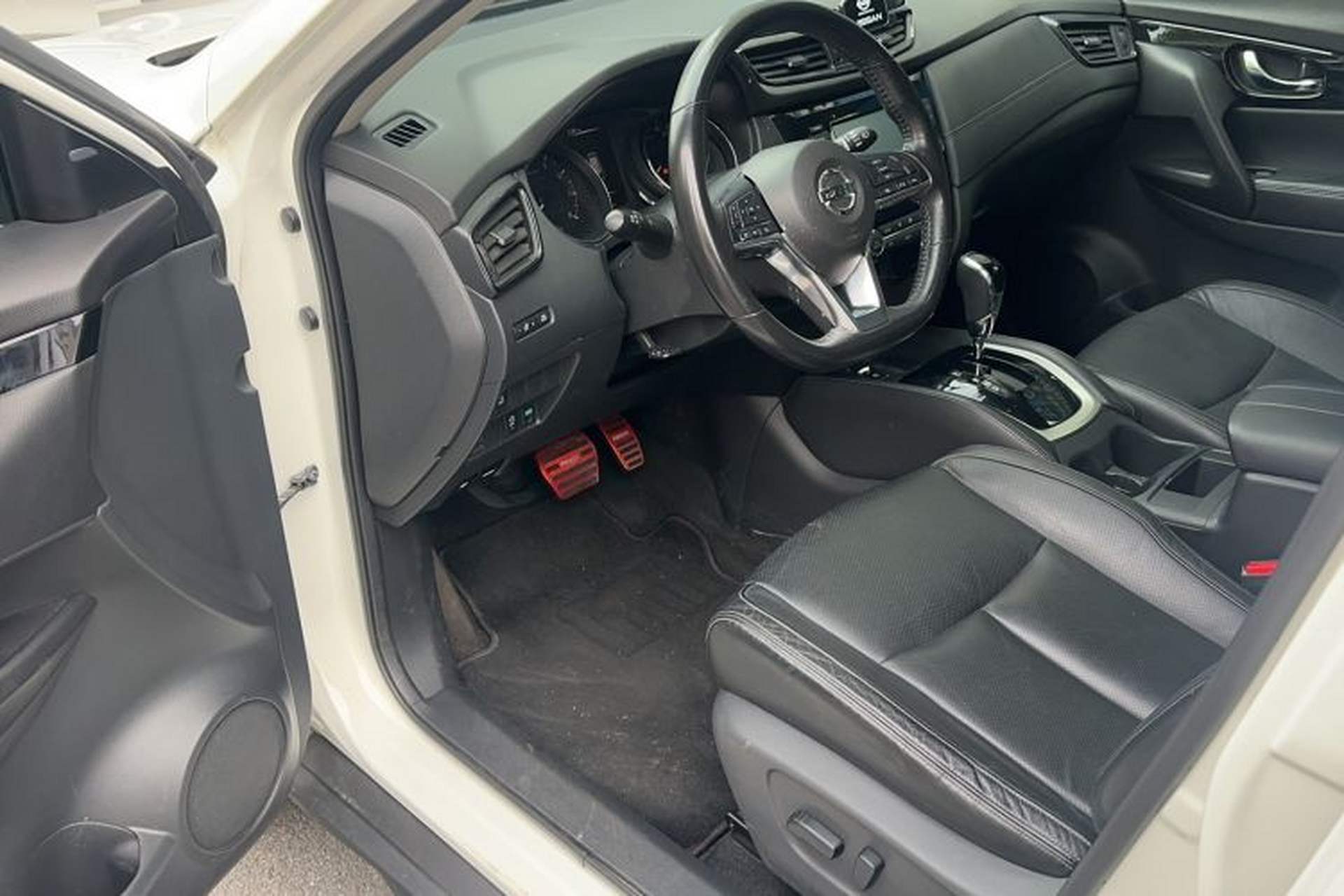 Used Nissan X-Trail 2019 2.0L CVT Comfort Edition 2WD Interior 1