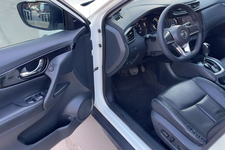 Used Nissan X-Trail 2019 2.0L CVT Smart Connect Comfort Edition 2WD Interior 1