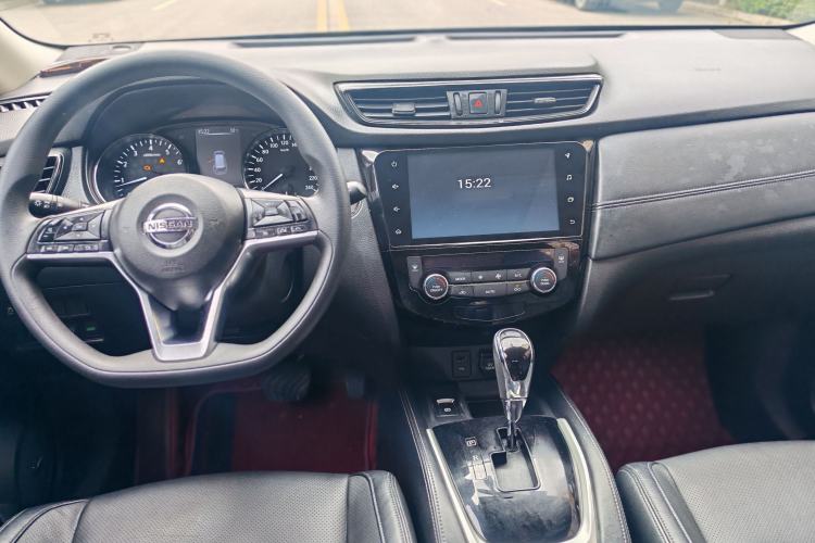 Used Nissan X-Trail 2019 2.5L CVT Smart Connect Leading Edition 4WD Interior 1