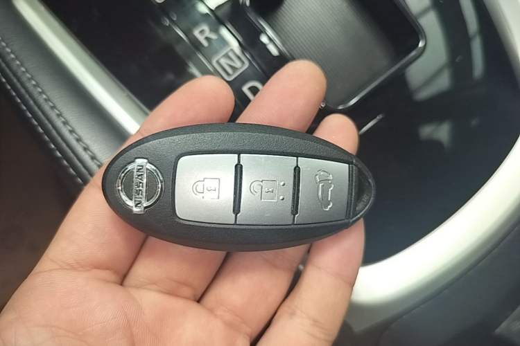 Used Nissan X-Trail 2019 2.5L CVT Smart Connect Luxury Edition 4WD Interior 1