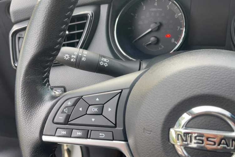 Used Nissan X-Trail 2019 2.0L CVT Smart Connect Comfort Edition 2WD Interior 13
