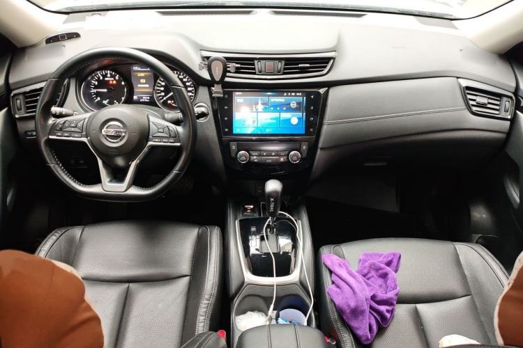 Used Nissan X-Trail 2019 2.0L CVT Smart Connect Comfort Edition 2WD Interior 2