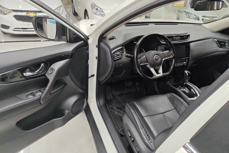 Used Nissan X-Trail 2019 2.0L CVT Smart Connect Comfort Edition 2WD Interior 2