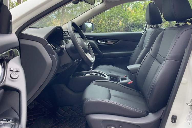 Used Nissan X-Trail 2019 2.0L CVT Smart Connect Comfort Edition 2WD Interior 2