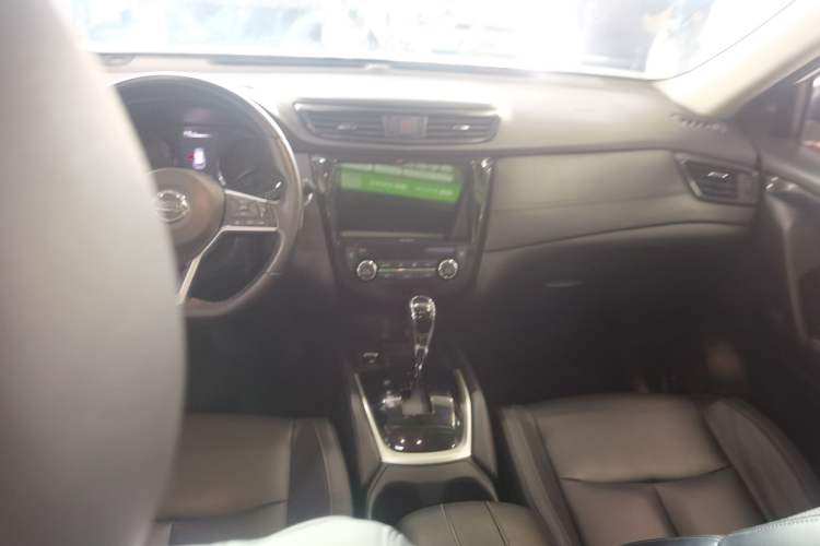 Used Nissan X-Trail 2019 2.0L CVT Comfort Edition 2WD Interior 3