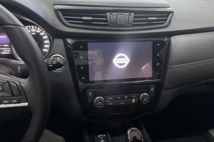Used Nissan X-Trail 2019 2.0L CVT Smart Connect Comfort Edition 2WD Interior 3