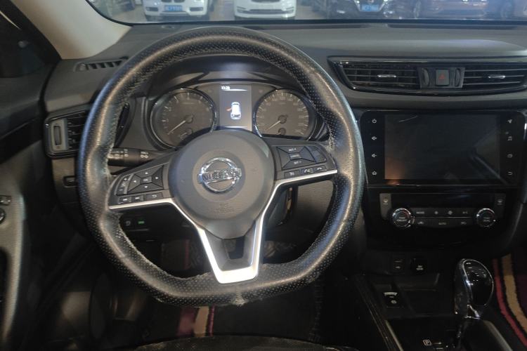 Used Nissan X-Trail 2019 2.0L CVT Smart Connect Comfort Edition 2WD Interior 3