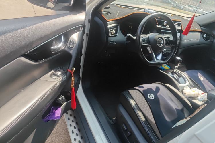 Used Nissan X-Trail 2019 2.0L CVT Comfort Edition 2WD Interior 3