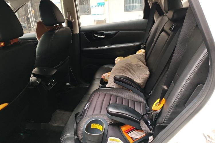 Used Nissan X-Trail 2019 2.0L CVT Smart Connect Comfort Edition 2WD Interior 4