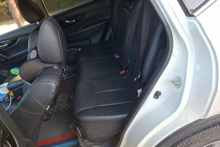 Used Nissan X-Trail 2019 2.0L CVT Comfort Edition 2WD Interior 4