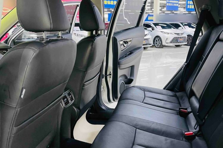 Used Nissan X-Trail 2019 2.0L CVT Smart Connect Comfort Edition 2WD Interior 4