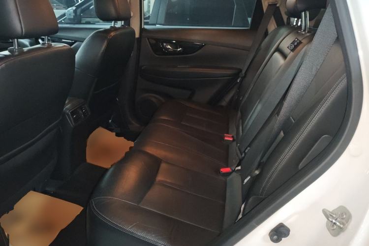 Used Nissan X-Trail 2019 2.0L CVT Smart Connect Comfort Edition 2WD Interior 4