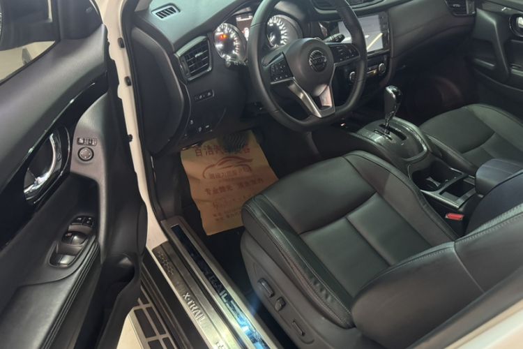 Used Nissan X-Trail 2019 2.0L CVT Smart Connect Comfort Edition 2WD Interior 5