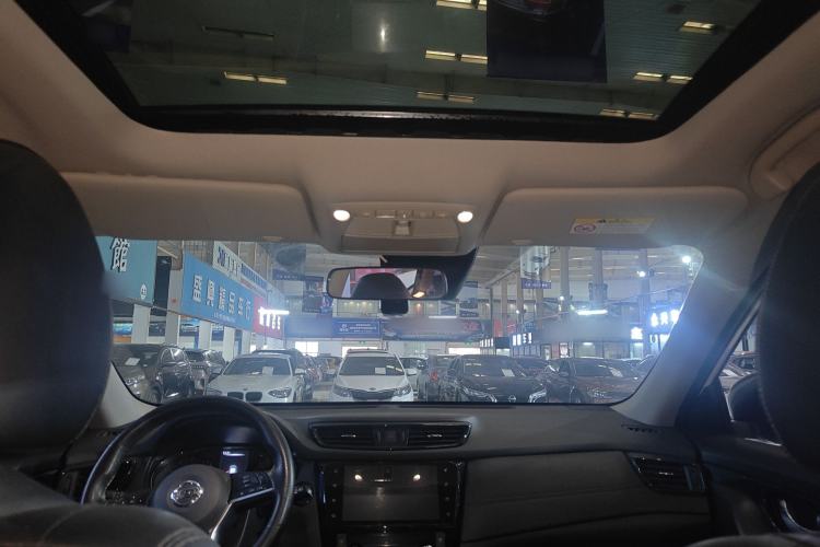 Used Nissan X-Trail 2019 2.0L CVT Smart Connect Comfort Edition 2WD Interior 5