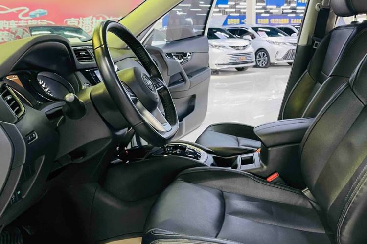Used Nissan X-Trail 2019 2.0L CVT Smart Connect Comfort Edition 2WD Interior 5