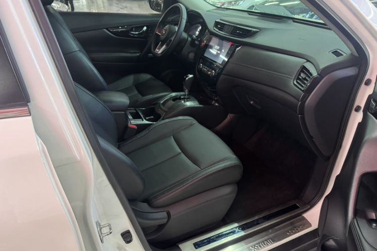 Used Nissan X-Trail 2019 2.0L CVT Smart Connect Comfort Edition 2WD Interior 7