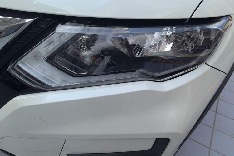 Used Nissan X-Trail 2019 2.0L CVT Smart Connect Comfort Edition 2WD Left Front Headlight