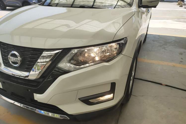 Used Nissan X-Trail 2019 2.0L CVT Smart Connect Comfort Edition 2WD Left Front Headlight