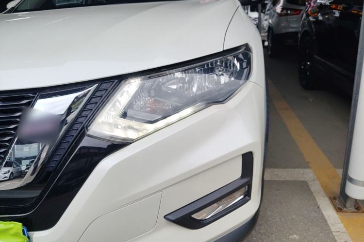 Used Nissan X-Trail 2019 2.0L CVT Smart Connect Comfort Edition 2WD Left Front Headlight