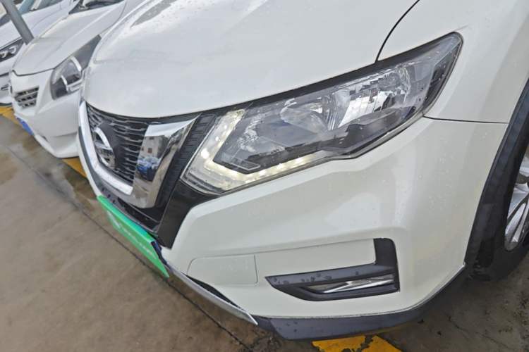 Used Nissan X-Trail 2019 2.0L CVT Smart Connect Comfort Edition 2WD Left Front Headlight
