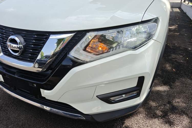 Used Nissan X-Trail 2019 2.0L CVT Smart Connect Comfort Edition 2WD Left Front Headlight