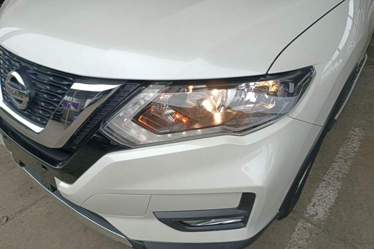 Used Nissan X-Trail 2019 2.0L CVT Smart Connect Comfort Edition 2WD Left Front Headlight