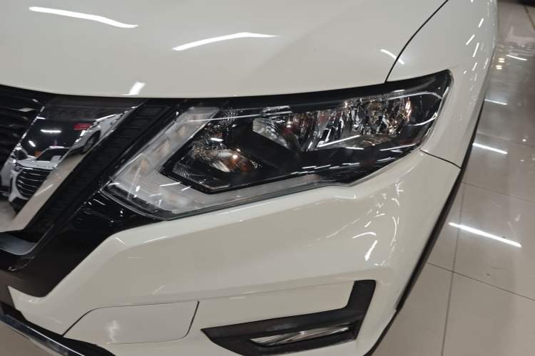 Used Nissan X-Trail 2019 2.0L CVT Smart Connect Comfort Edition 2WD Left Front Headlight