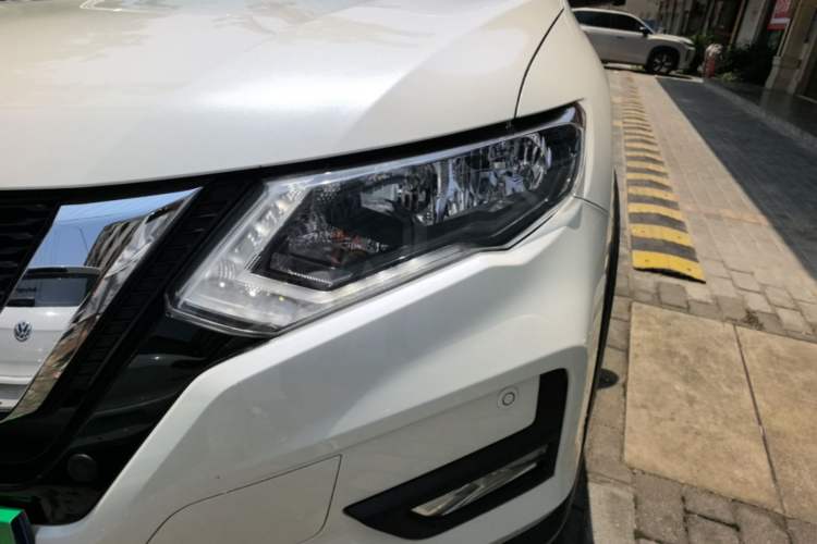 Used Nissan X-Trail 2019 2.5L CVT Smart Connect Luxury Edition 4WD Left Front Headlight