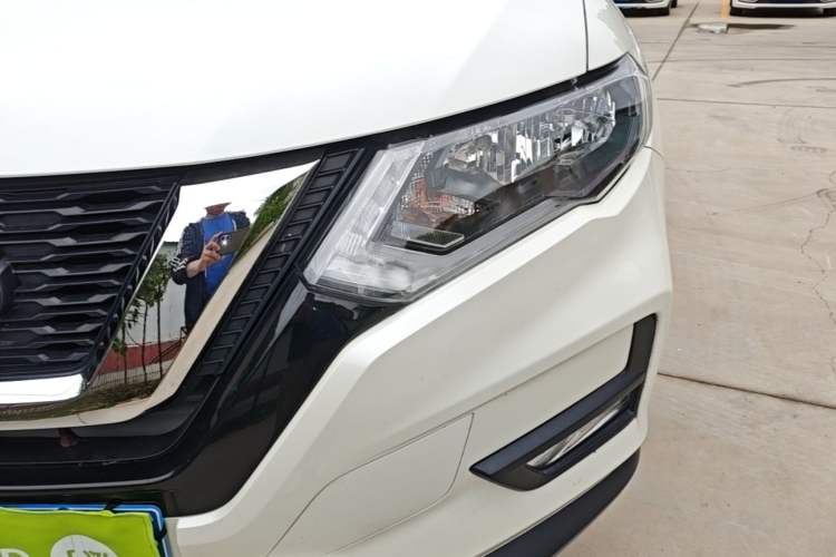 Used Nissan X-Trail 2019 2.0L CVT Smart Connect Comfort Edition 2WD Left Front Headlight