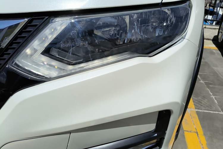 Used Nissan X-Trail 2019 2.0L CVT Smart Connect Comfort Edition 2WD Left Front Headlight