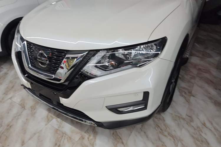 Used Nissan X-Trail 2019 2.5L CVT Smart Connect Luxury Edition 4WD Left Front Headlight