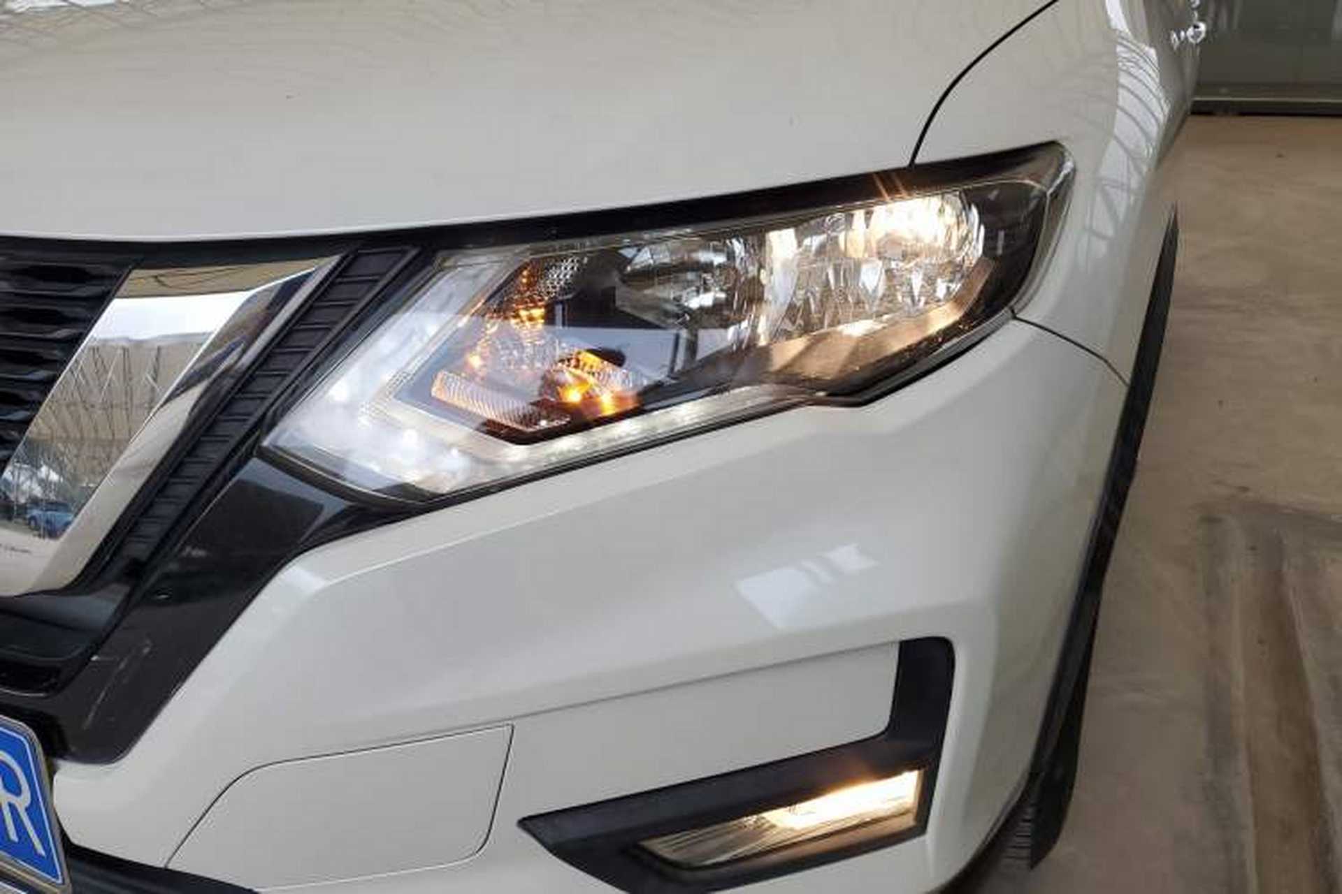 Used Nissan X-Trail 2019 2.0L CVT Smart Connect Comfort Edition 2WD Left Front Headlight