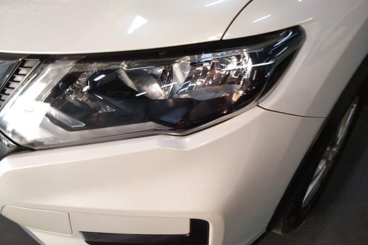 Used Nissan X-Trail 2019 2.0L CVT Smart Connect Comfort Edition 2WD Left Front Headlight