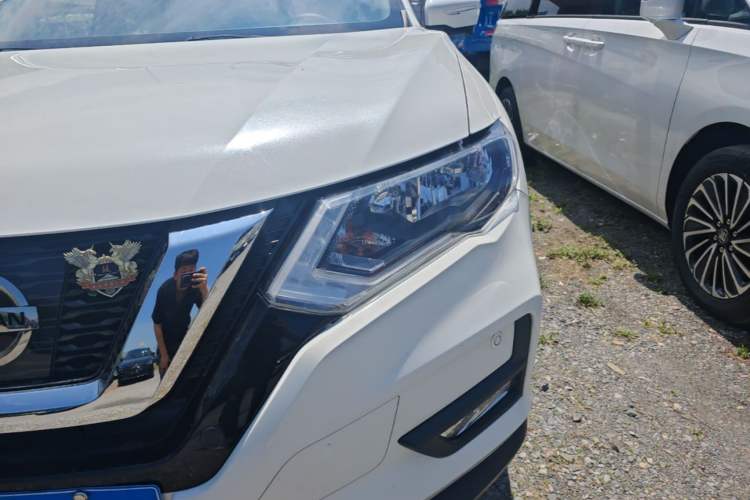 Used Nissan X-Trail 2019 2.5L CVT Smart Connect Luxury Edition 4WD Left Front Headlight